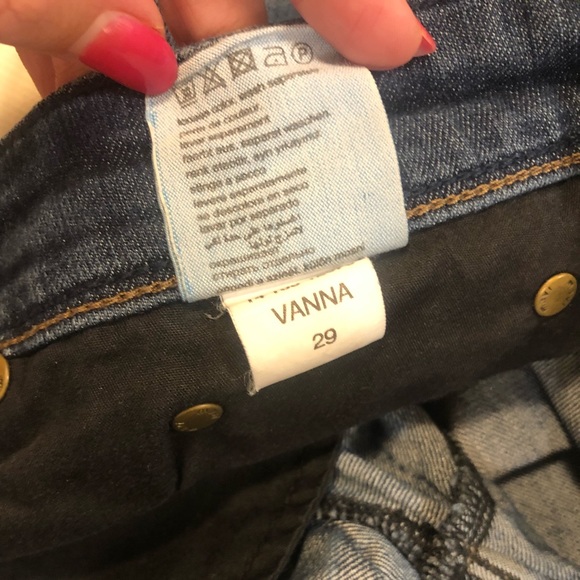 Mavi Jean shorts, size 29. - Picture 5 of 5